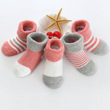 Load image into Gallery viewer, 2019 New warm baby toddler socks cartoon cotton autumn and winter baby foot socks