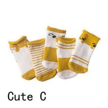 Load image into Gallery viewer, 2019 New warm baby toddler socks cartoon cotton autumn and winter baby foot socks